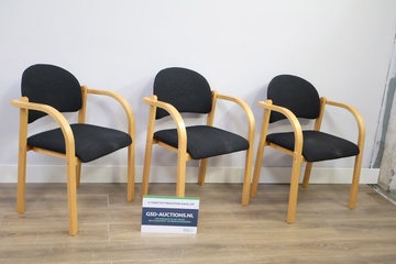 Afbeelding van Set van 3 Ikea Stoelen met Zwarte Zitting'