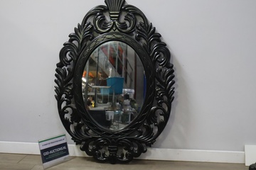 Afbeelding van Decoratieve houten wandspiegel