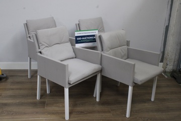 Afbeelding van Set van 4 Wit/Grijze Tuinstoelen met Kussens