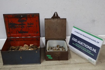 Afbeelding van Metalen geldkistjes 2 stuks met oude munten
