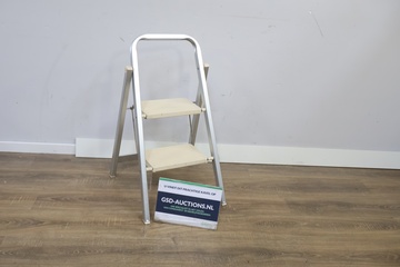 Afbeelding van 2-Treeds Keukentrapje