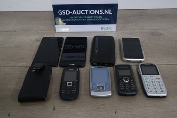 Afbeelding van Mix van verschillende telefoons 9 stuks