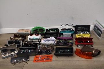 Afbeelding van Mix van 33 Brillen & Zonnebrillen