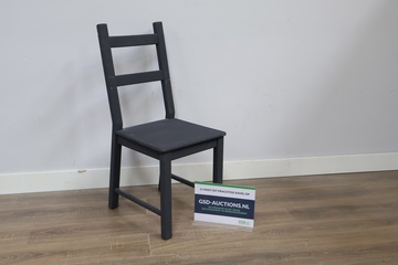 Afbeelding van Zwart Houten Eetkamerstoel