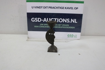 Afbeelding van Bronzen Halve Maan-Kandelaar door Corry Ammerlaan