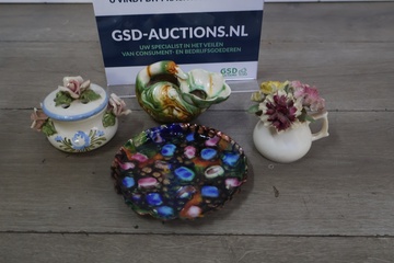 Afbeelding van Vintage keramische schaaltjes en vaasjes 4 stuks