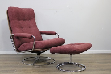 Afbeelding van Draaifauteuil met Voetenbankje van Jan des Bouvrie