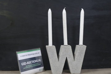 Afbeelding van Stenen kandelaar voor 3 kaarsen''