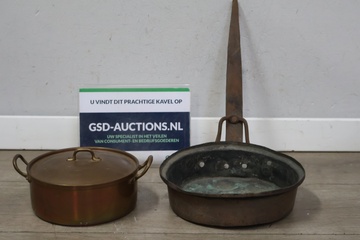 Afbeelding van Antiek koperen pannen