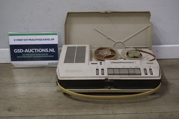 Afbeelding van Vintage Loewe Opta draagbare bandrecorder