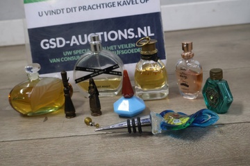 Afbeelding van Mix van 5 Vintage Vrouwenparfums