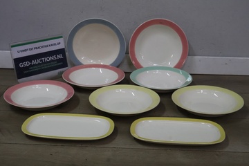 Afbeelding van Vintage borden en schalen 9 stuks van Sphinx Maastricht