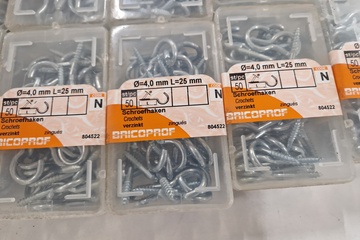 Afbeelding van 10 doosjes schroefhaken verzinkt 