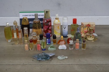Afbeelding van Grote Mix van parfumflesjes