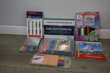 Afbeelding van Mix van potloden, pennen, stiften en verf 6 stuks
