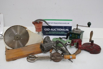 Afbeelding van Mix van 5 Stuks Antiek Handgereedschap