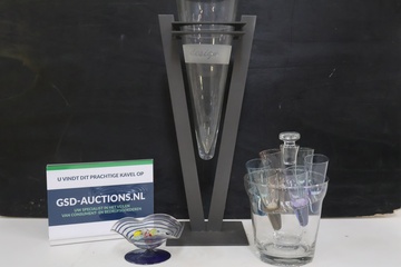 Afbeelding van Vintage Glazen Shotjes-Set met Decoratieve Design Vaas