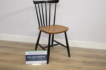 Afbeelding van Vintage Zwart Houten Pastoe Spijlenstoel