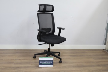 Afbeelding van Zwarte Bureaustoel met Mesh Rugleuning & Hoofdsteun