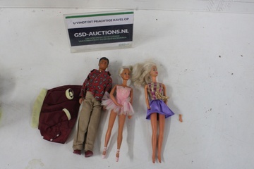 Afbeelding van Set van 3 Barbiepoppen
