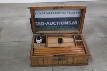 Afbeelding van Antiek houten schrijfdoosje