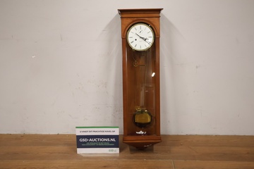 Afbeelding van Houten wandpendule klok met slinger