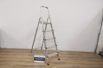 Afbeelding van 5-Tredige trap''