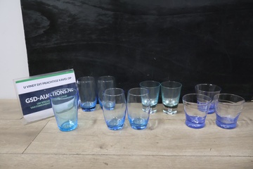 Afbeelding van Mix van blauwe glazen 10 stuks''
