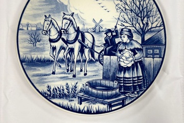 Afbeelding van Paard Royal Delft Blue wandbord – Hollands tafereel met paar