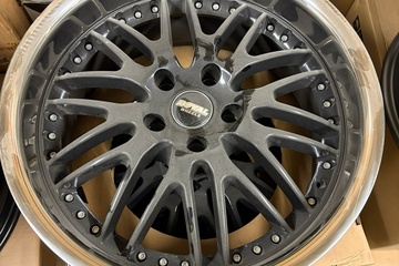 Afbeelding van Nieuwe velgen 18 inch set van 4  (B)