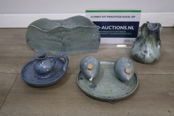 Afbeelding van Set keramische items in blauwtinten