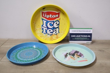 Afbeelding van Vintage Dienbladen 3 stuks''