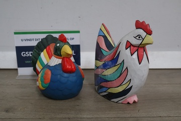 Afbeelding van Twee kleurrijke kippenfiguren - Inspiration
