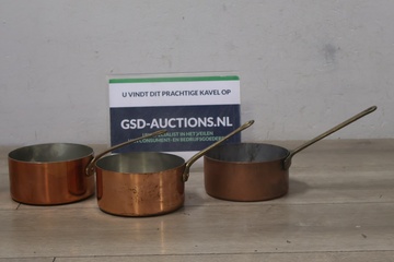 Afbeelding van Vintage koperen steelpannen 3 stuks