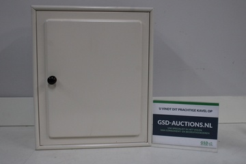 Afbeelding van Vintage Wit Metalen Medicijnkastje