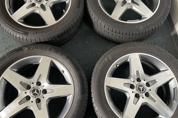 Afbeelding van Mercedes GLA AMG set velgen met banden (*1)