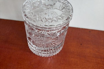 Afbeelding van Kristallen koektrommel of "biscuit jar"