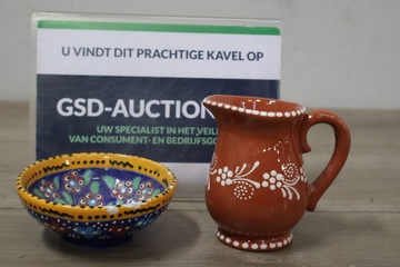 Afbeelding van Aardewerk kannetje en kom''