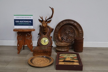 Afbeelding van Mix van 8 Vintage Decoratieve Houten Stukken