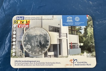 Afbeelding van Het Rietveld Vijfje – officiële herdenkingsmunt uit 2013.