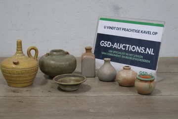 Afbeelding van Aardewerk potjes, vazen en kommen 7 stuks'