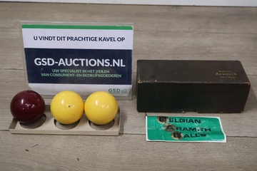 Afbeelding van Vintage Set van 3 Super Aramith Biljartballen