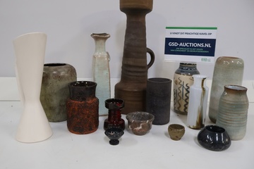 Afbeelding van Mix van 15 Decoratieve Aardewerk Vazen