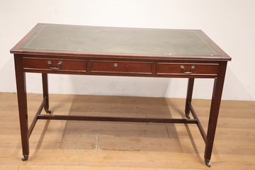 Afbeelding van Antiek Engelse Schrijftafel met Lederen Inlegblad