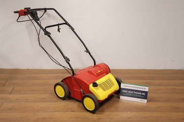 Afbeelding van Rood/Gele Gemotoriseerde Handgrasmaaier