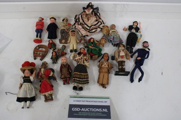 Afbeelding van Set van 20 Vintage Poppen'