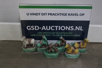 Afbeelding van Set van 6 Chinese Porseleinen Paardjes