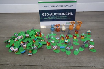 Afbeelding van Mix van diverse Kinder Surprise verzamelfiguren'