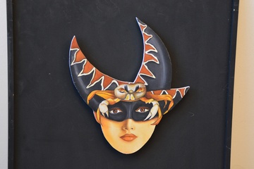 Afbeelding van 3D-schilderij van vrouw met masker.''
