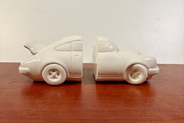 Afbeelding van Keramieken Porsche boekensteun